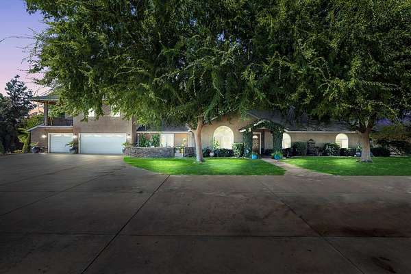 4.87 Acres of Residential Land with Home for Sale in Clovis, California