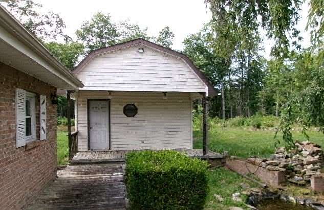 5 Acres of Residential Land with Home for Sale in Alderson, West Virginia