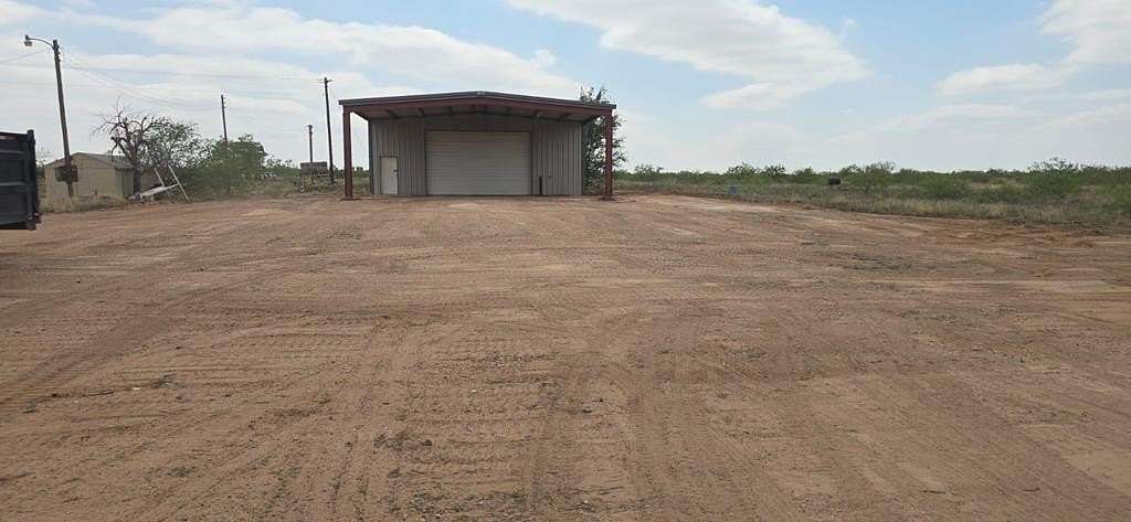 2 Acres of Improved Commercial Land for Sale in Midland, Texas