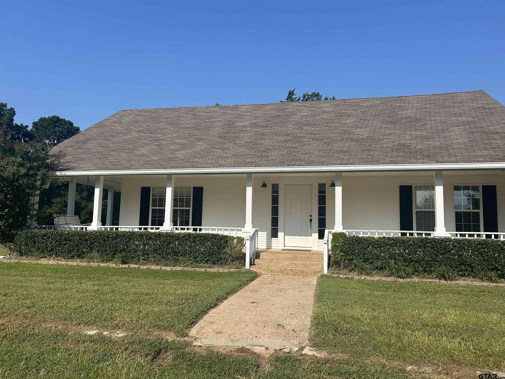 1.77 Acres of Residential Land with Home for Sale in Arp, Texas