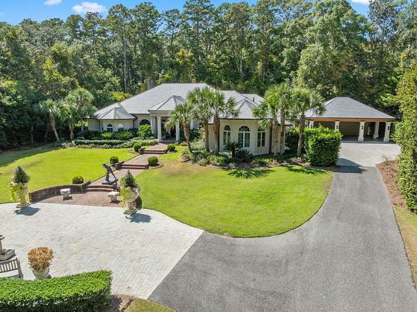 2.23 Acres of Residential Land with Home for Sale in Tallahassee, Florida