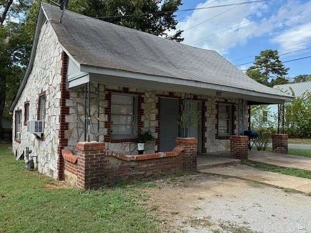 17 Acres of Improved Mixed-Use Land for Sale in Batesville, Arkansas