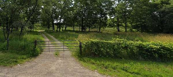 7.5 Acres of Residential Land for Sale in Cedar Rapids, Iowa