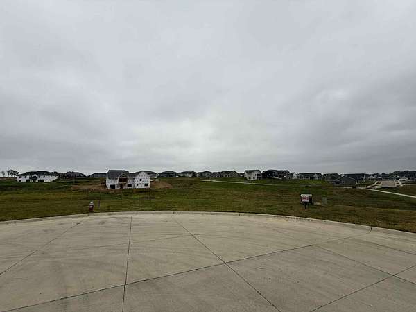 0.35 Acres of Residential Land for Sale in Dubuque, Iowa