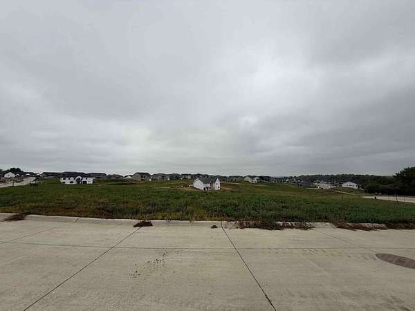 0.31 Acres of Residential Land for Sale in Dubuque, Iowa