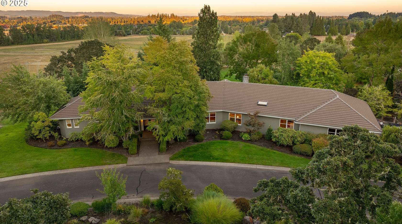 4.83 Acres of Residential Land with Home for Sale in McMinnville, Oregon