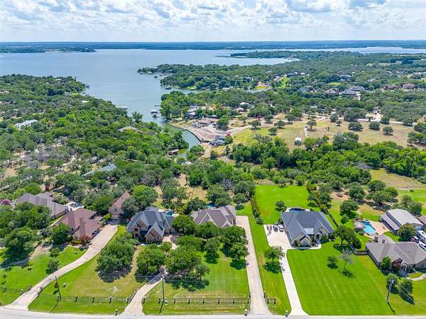 1.52 Acres of Land with Home for Sale in Fort Worth, Texas