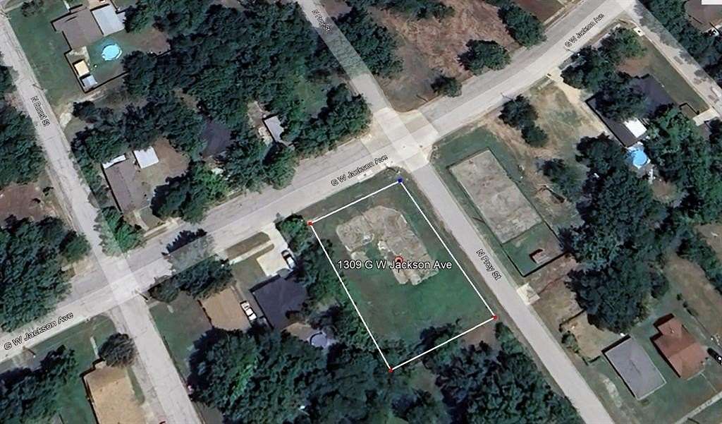 0.32 Acres of Residential Land for Sale in Corsicana, Texas