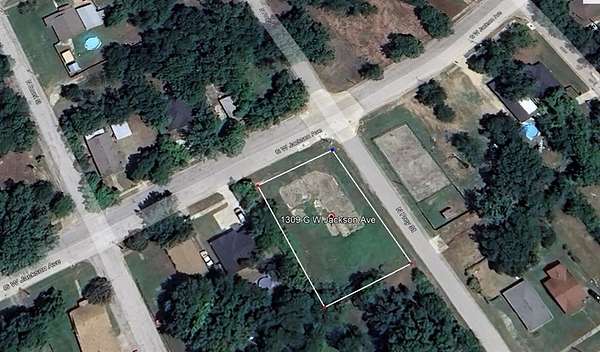 0.32 Acres of Residential Land for Sale in Corsicana, Texas