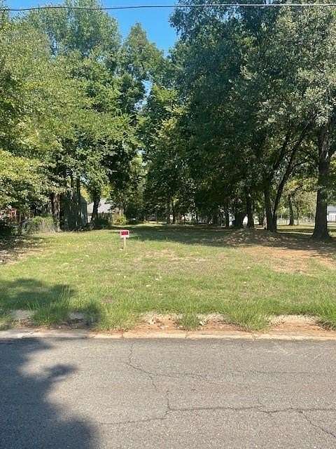 0.44 Acres of Land for Sale in Paris, Texas