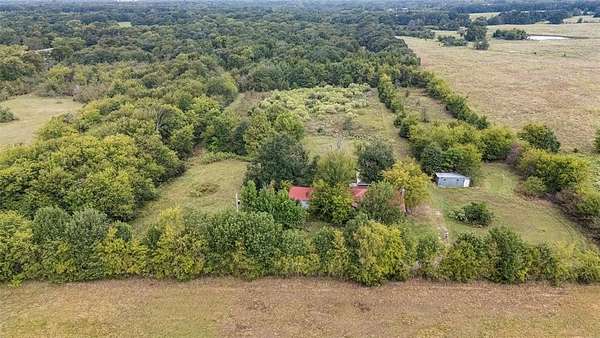 4.1 Acres of Residential Land with Home for Sale in Wills Point, Texas