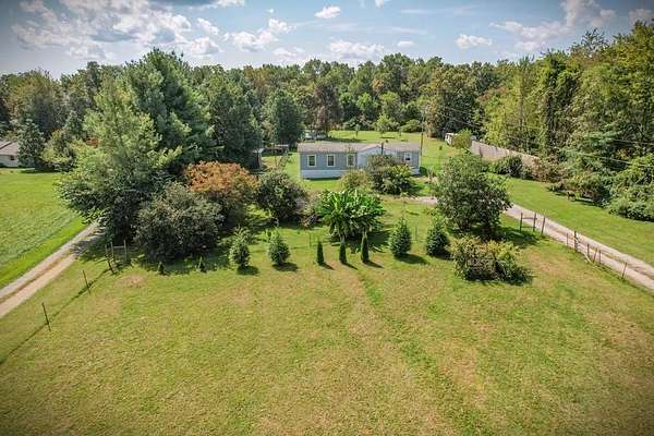 3.2 Acres of Residential Land with Home for Sale in Crossville, Tennessee