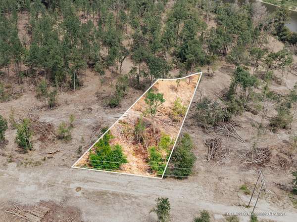 1 Acre of Residential Land for Sale in McLain, Mississippi