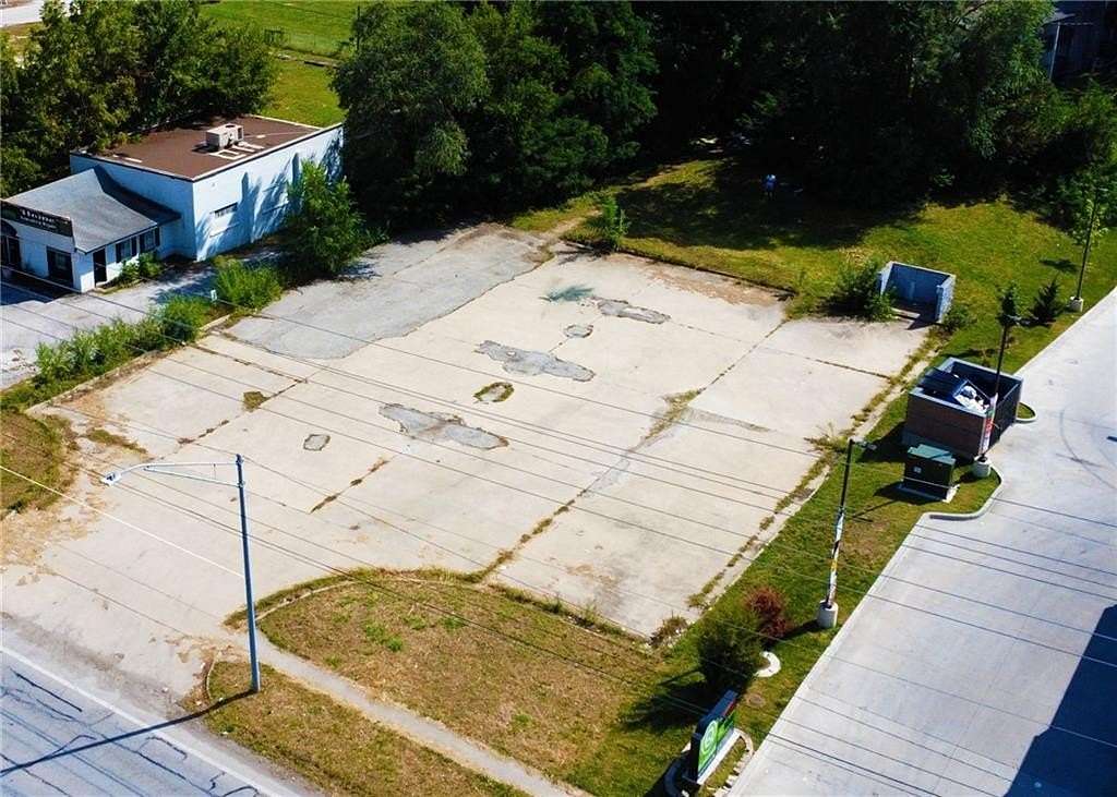 0.32 Acres of Mixed-Use Land for Sale in Independence, Missouri