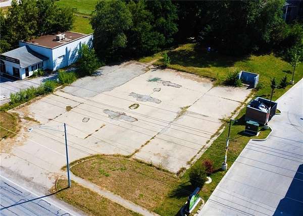 0.32 Acres of Mixed-Use Land for Sale in Independence, Missouri