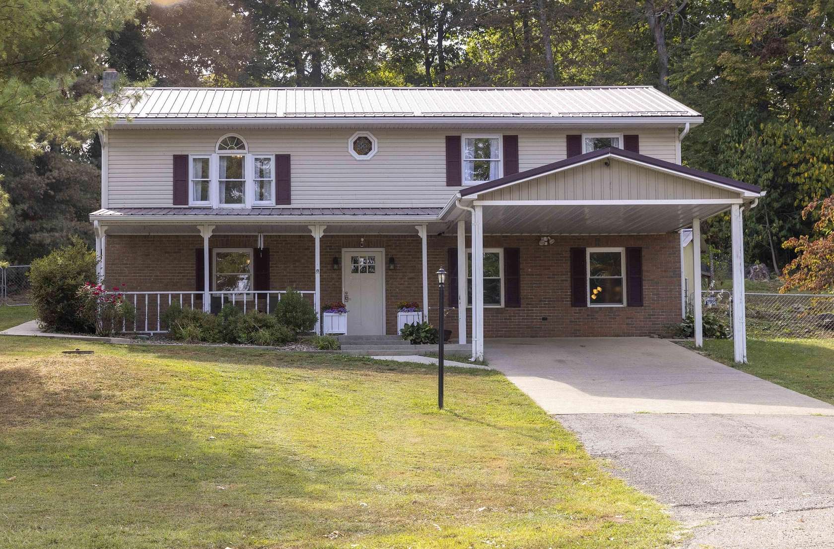 2.3 Acres of Improved Mixed-Use Land for Sale in Lucasville, Ohio