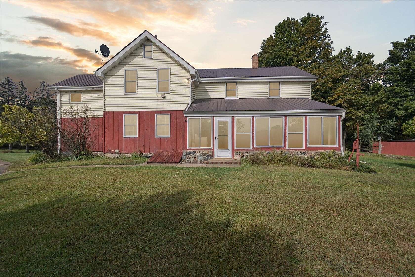 4.43 Acres of Residential Land with Home for Sale in Manchester, Michigan