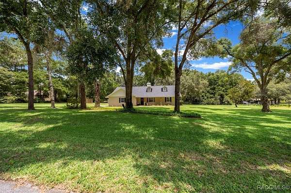 1.5 Acres of Residential Land with Home for Sale in Ocala, Florida