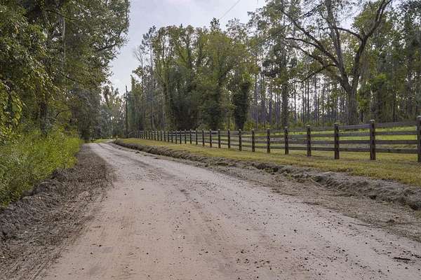495 Acres of Recreational Land for Sale in Valdosta, Georgia