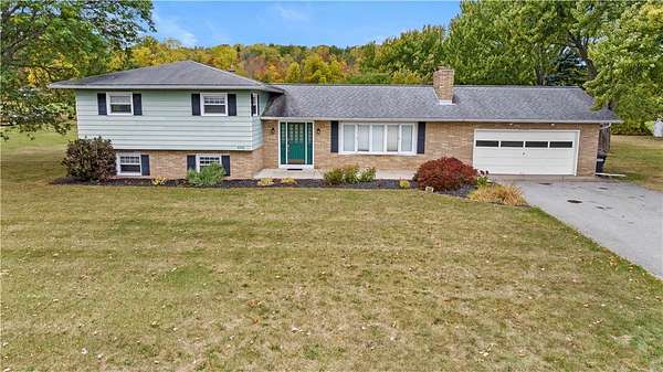 4.8 Acres of Residential Land with Home for Sale in Livonia, New York