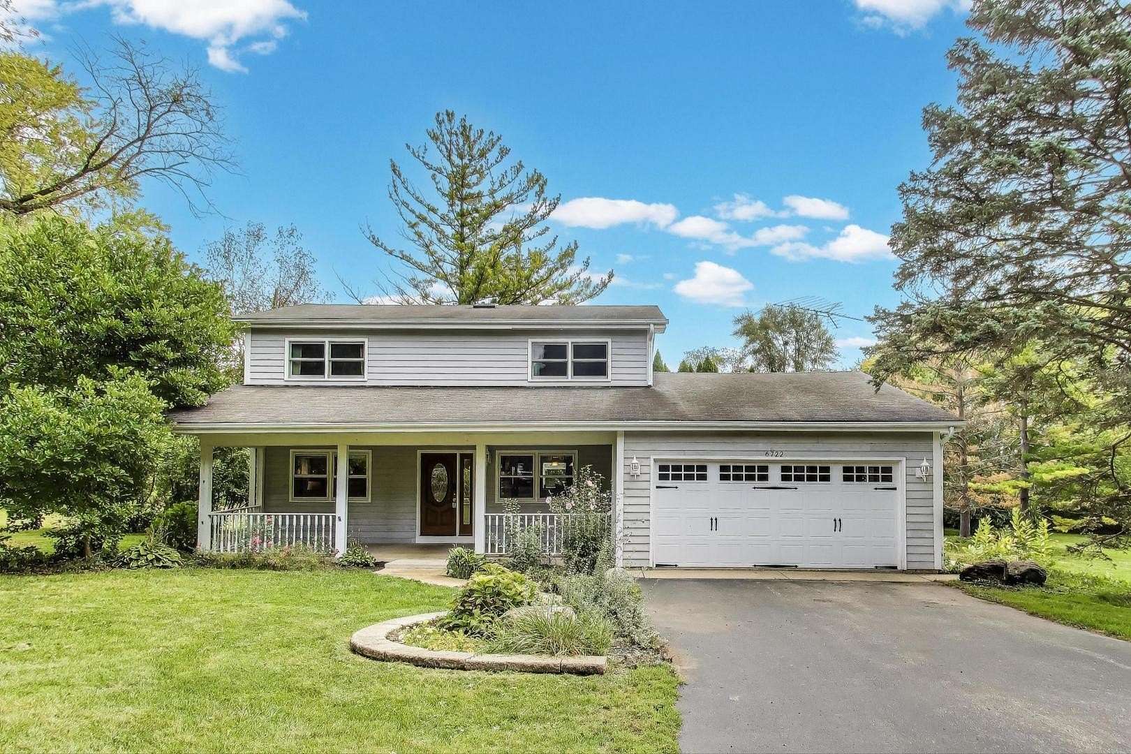 2.1 Acres of Residential Land with Home for Sale in Long Grove, Illinois