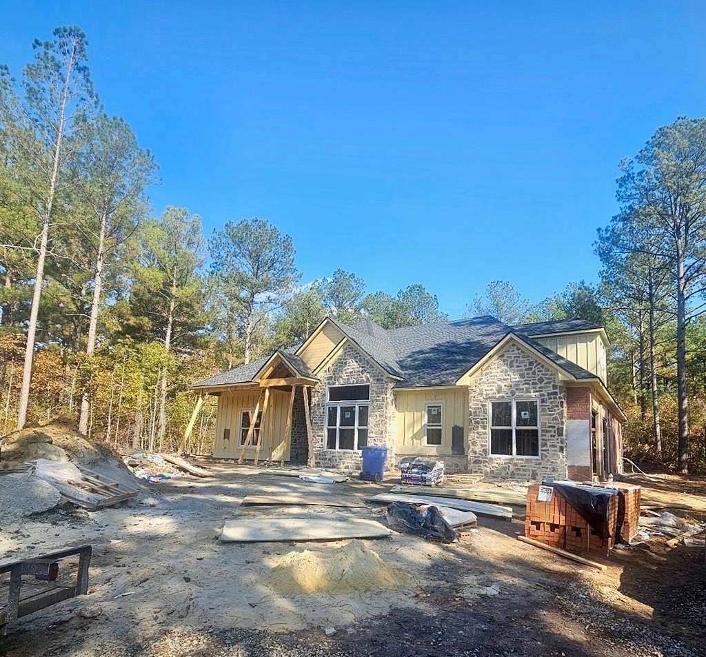 2.34 Acres of Residential Land with Home for Sale in Hamilton, Georgia