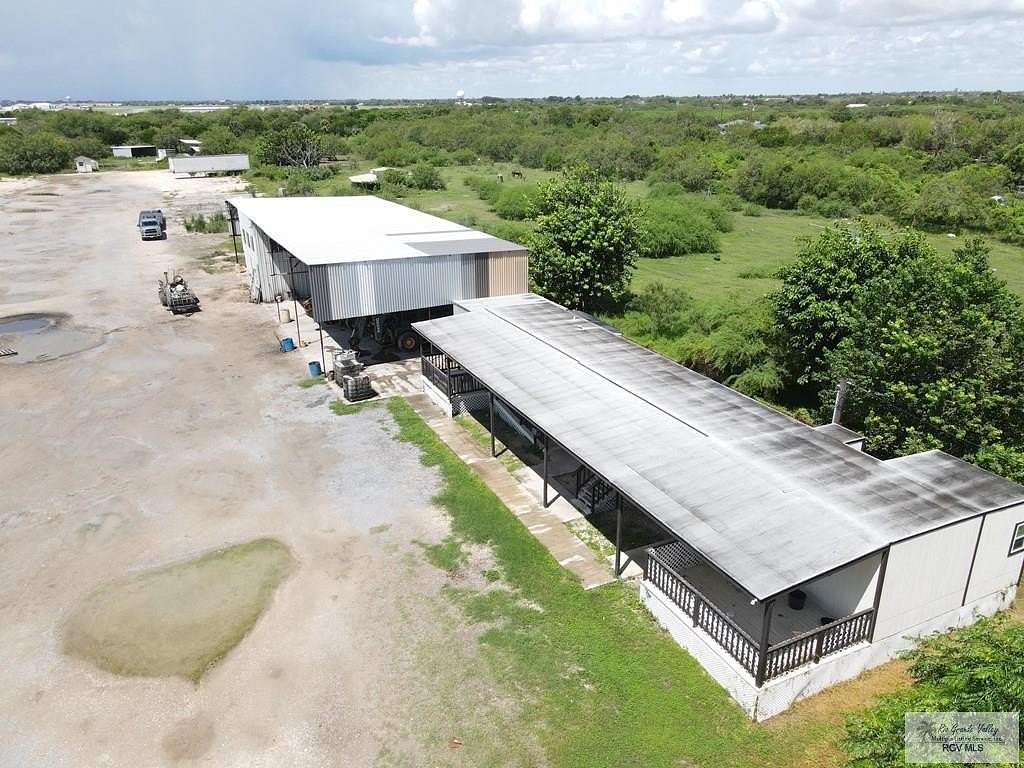 4.28 Acres of Improved Commercial Land for Lease in Brownsville, Texas