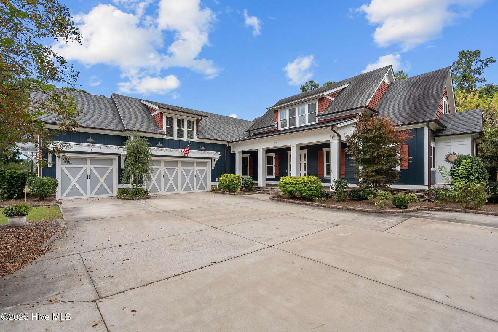 2 Acres of Residential Land with Home for Sale in Hampstead, North Carolina