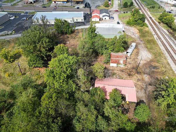0.8 Acres of Improved Commercial Land for Sale in Ardmore, Alabama