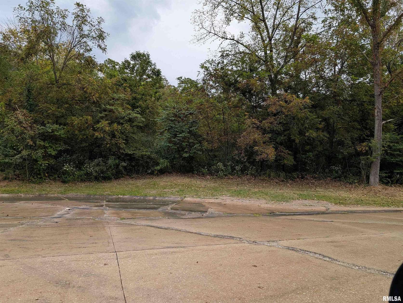 0.19 Acres of Residential Land for Sale in Rock Island, Illinois