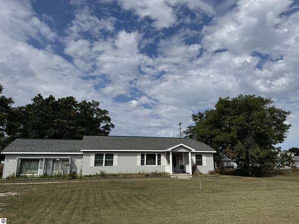 4.16 Acres of Improved Mixed-Use Land for Sale in Oscoda, Michigan