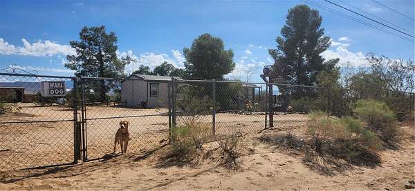 2.8 Acres of Residential Land with Home for Sale in Golden Valley, Arizona