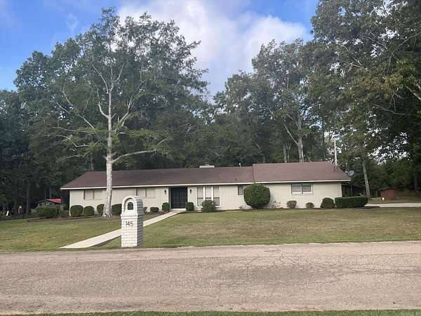 3.86 Acres of Land with Home for Sale in Crossett, Arkansas