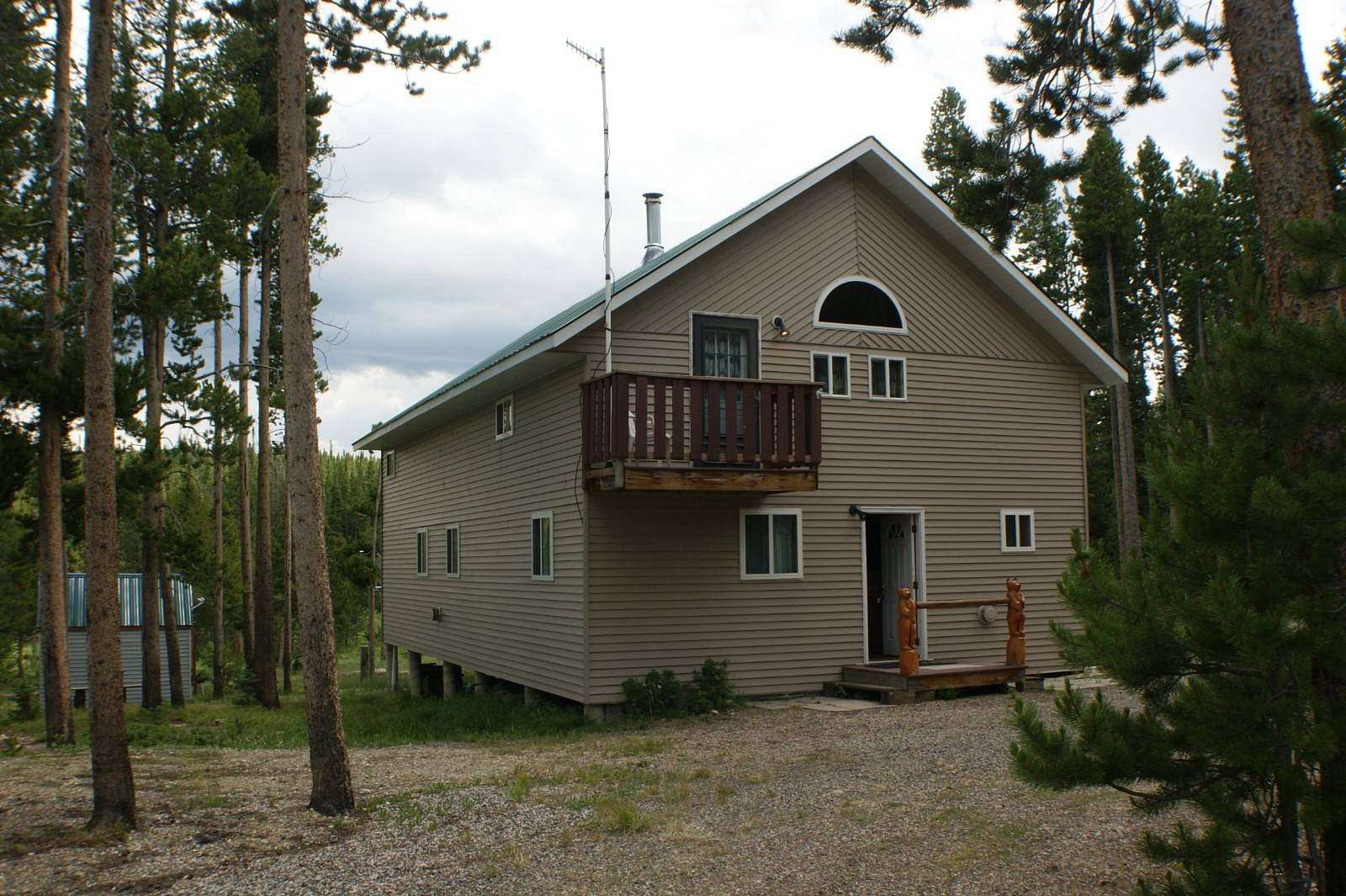 3 Acres of Residential Land with Home for Sale in Arlington, Wyoming