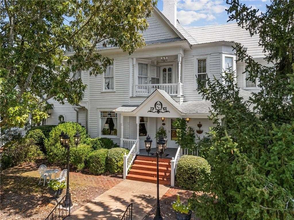 2.16 Acres of Residential Land with Home for Sale in Adairsville, Georgia