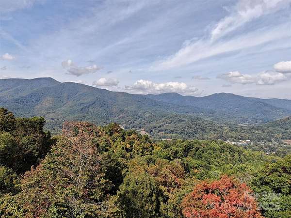 1.25 Acres of Residential Land for Sale in Waynesville, North Carolina