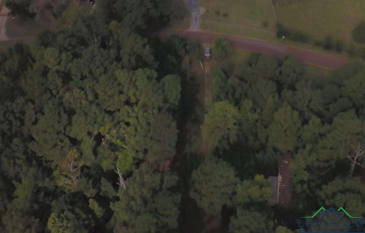 11 Acres of Recreational Land for Sale in Marshall, Texas