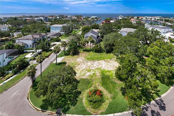 0.5 Acres of Residential Land for Sale in Tampa, Florida