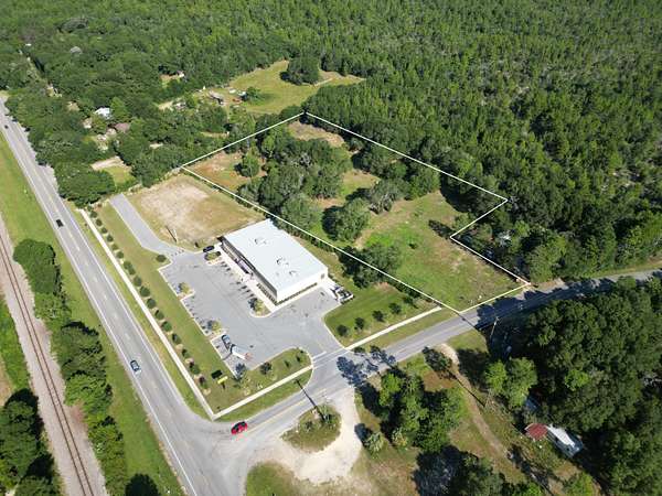 3.4 Acres of Mixed-Use Land for Sale in DeFuniak Springs, Florida