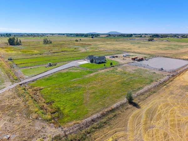 19.2 Acres of Land with Home for Sale in Rexburg, Idaho