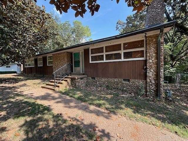 3 Acres of Residential Land with Home for Sale in Forrest City, Arkansas