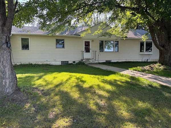 6.72 Acres of Residential Land with Home for Auction in Wakonda, South Dakota