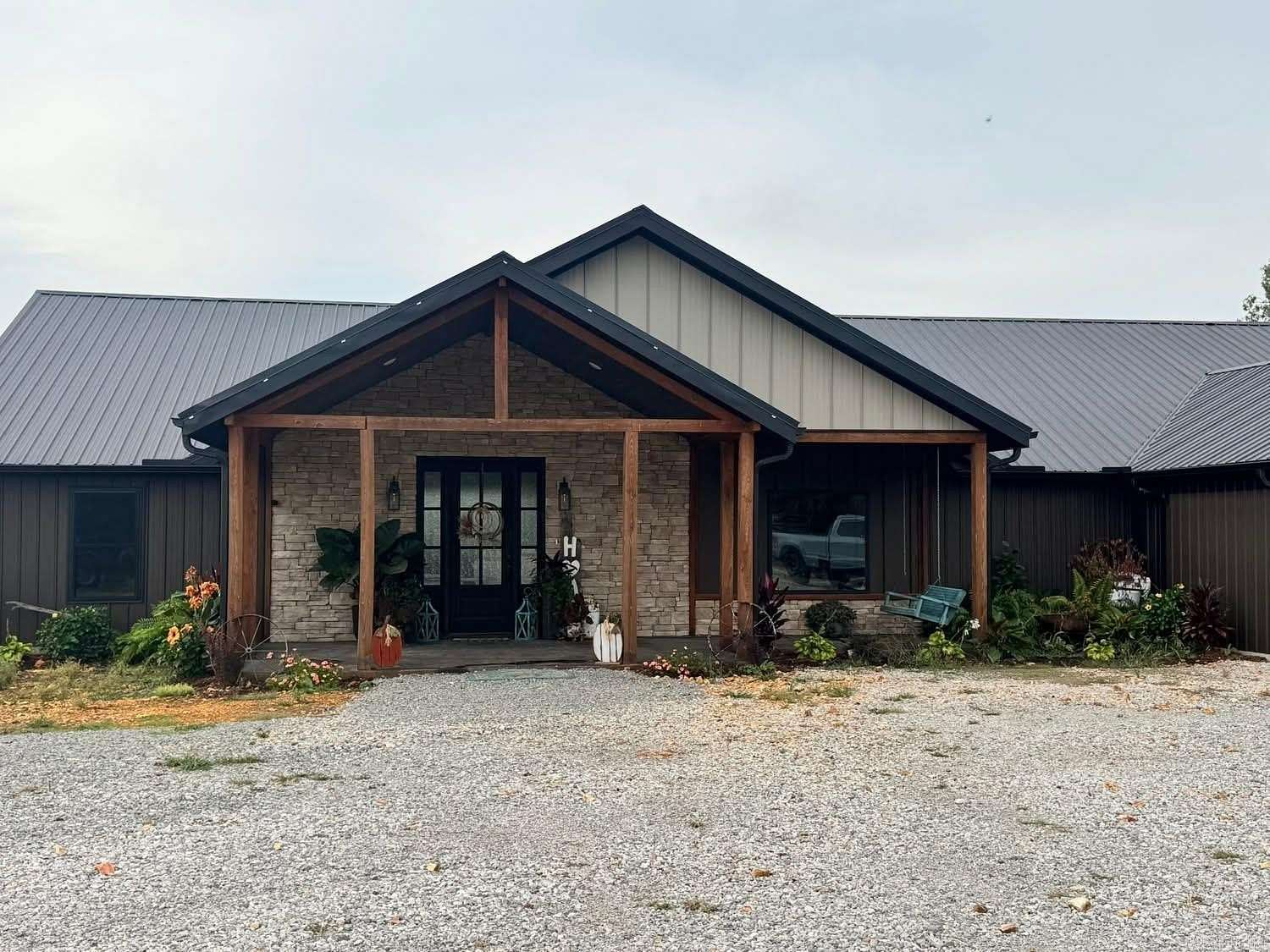 52 Acres of Land with Home for Sale in Batesville, Arkansas