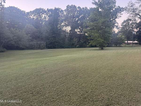 5.36 Acres of Residential Land for Sale in Natchez, Mississippi