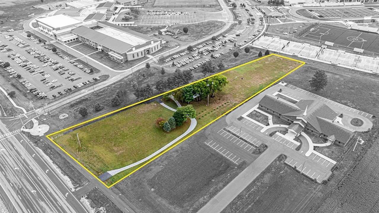 2.8 Acres of Improved Mixed-Use Land for Sale in Bowling Green, Kentucky