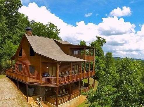 1.73 Acres of Residential Land with Home for Sale in Mineral Bluff, Georgia