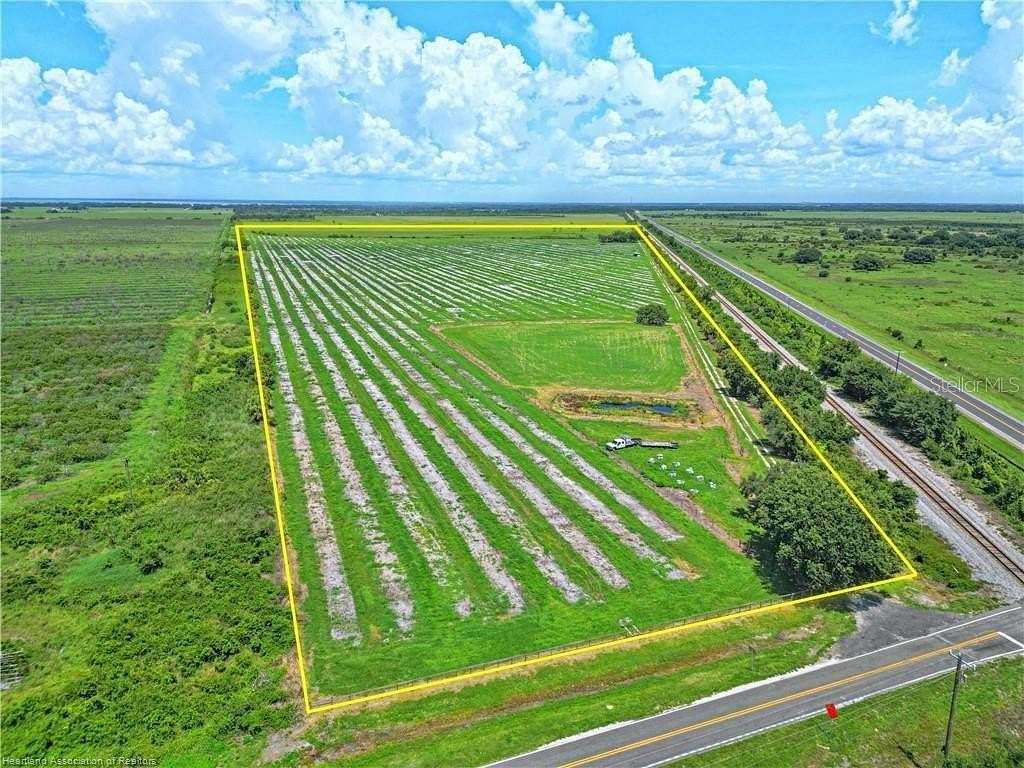 102 Acres of Land for Sale in Lorida, Florida