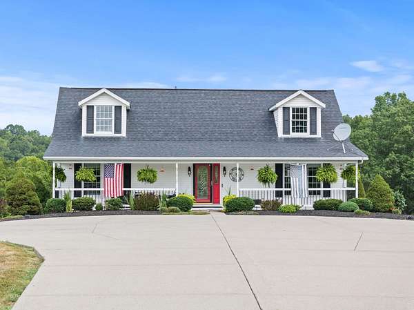 5 Acres of Residential Land with Home for Sale in Cynthiana, Kentucky