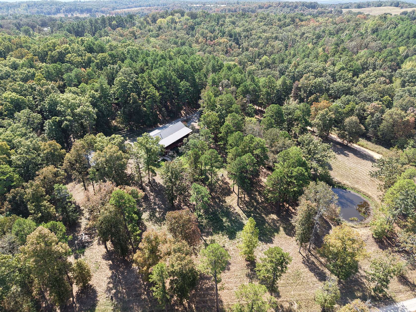 5.68 Acres of Residential Land with Home for Sale in Melbourne, Arkansas