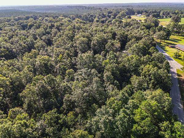 15 Acres of Land for Sale in Hohenwald, Tennessee